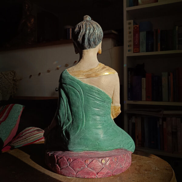 Grüne Tara – "Weiblicher Buddha". Figur aus Betonguss, 50cm hoch, handgefertigt von Christiane Katz in Weimar